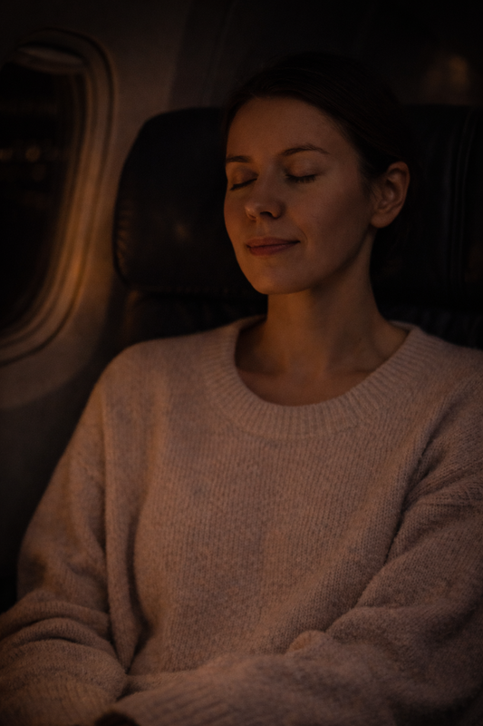 ✈️ Evening Travel Kit (Sleep on the Move)
